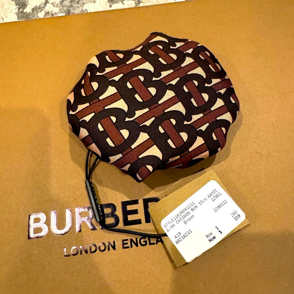 Women’s Burberry bun cover